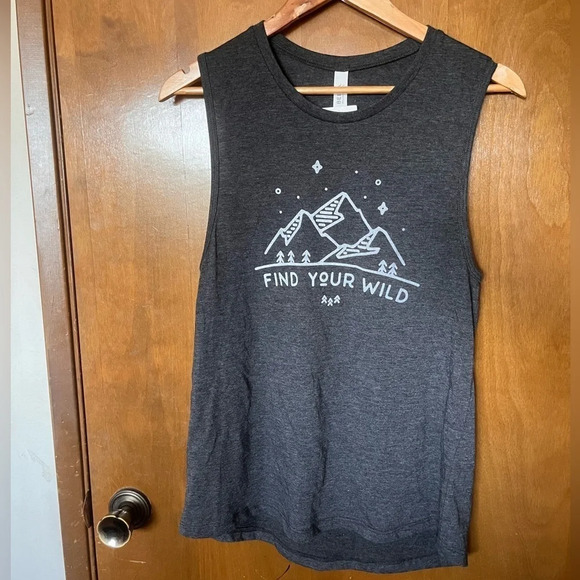 NWT Grey Tank Top Size Large - Picture 1 of 5